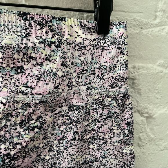 Fabletics Sleek Seamless High Waisted Leggings Cosmic Splatter Print Large - Picture 9 of 13